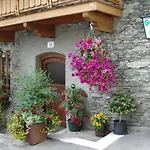 Gaestehaus Taner 게스트하우스 2*
