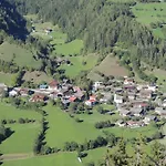 Gaestehaus Taner 비르겐