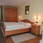 Gaestehaus Taner